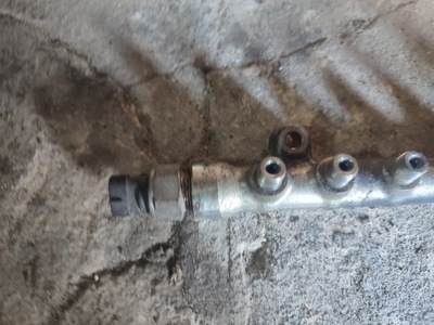 Молдинг упорскування mazda 6 gj 2.2 дизель sh01 фото №1