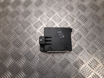 Блоки управління lexus ct 2018 8865076610 фото №1