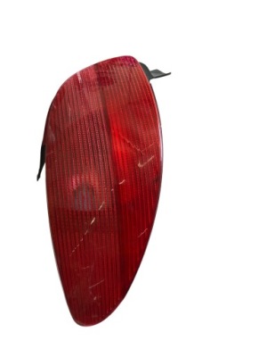 Peugeot 206 лампа задня 0319370244-710 фото №1