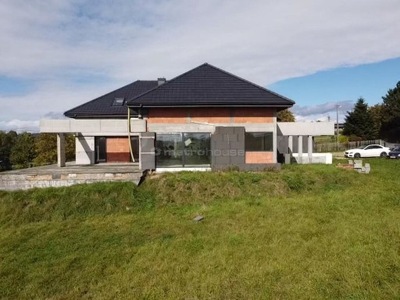 Dom, Koźmice Wielkie, 380 m²