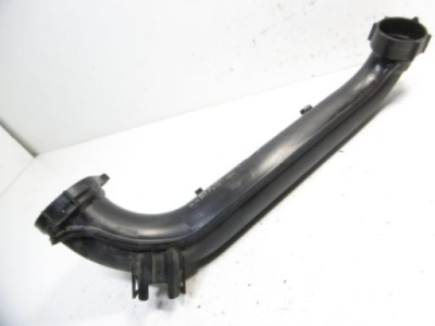 Passat b8 шланг труба повітрозабірник 1,4tsi 04e145673f фото №1