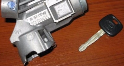 Замок зажигания toyota yaris usa sedan 06-09 фото №1