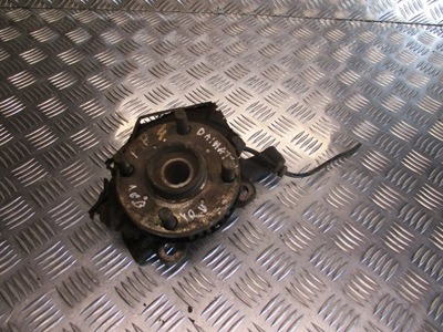 Поворотный кулак правый перед daihatsu yrv 1.0 фото №1