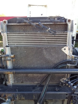 Набір радіатор iveco trakker, stralis фото №1