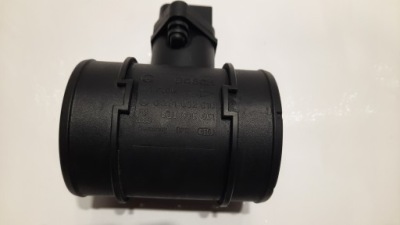 Audi a2 1.4 tdi витратомір 8z0906461 0281002610 фото №1