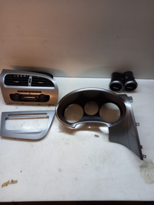 Решётки обдув seat leon ii 1p1819110a комплект фото №1