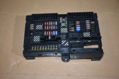 Idealna коробка запобіжників bmw g05 g06 g07 1 фото №1