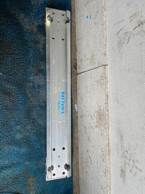 Балка бампер задня land rover defender ii фото №1