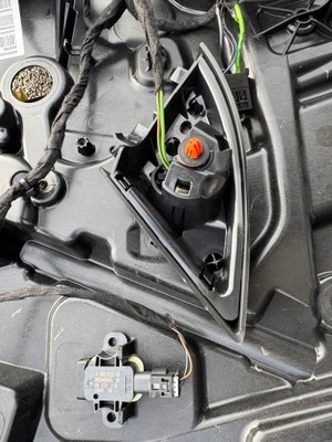 Mercedes gla 156 x156 amg динамик динамик дверь заглушка фото №1