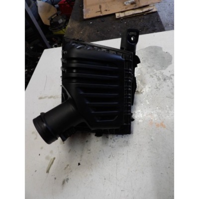 Корпус фільтра повітря 8513916 bmw оригінальний номер фото №1