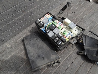 Ford transit connect mk2 2016 1,0 ecoboost коробка предохранителей оригинал фото №1