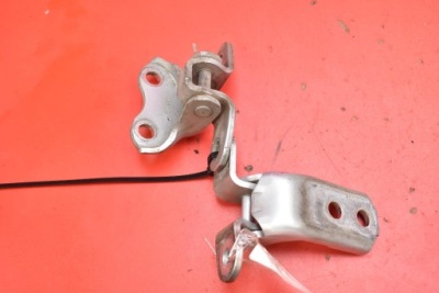 Петля петли дверь правая  перед toyota auris 2 2 универсал 12-15 фото №1