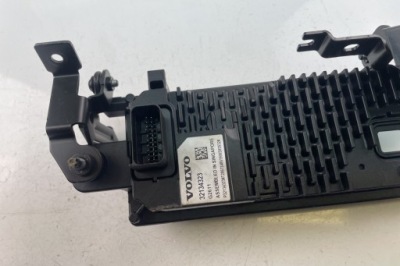 Блок управления volvo xc60 ii 246 32134323 2018 фото №1