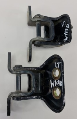 Mercedes ml w163 петлі двері лівий задній комплект фото №1