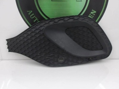 Mercedes gla w247 решітка бампер лівий перед фото №1