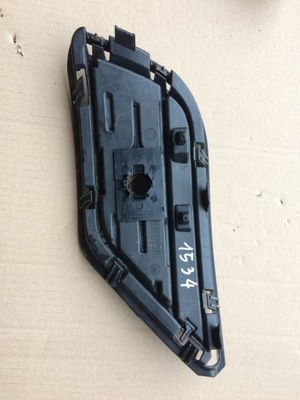 Решітка бампера задня права vw t-roc 2ga807246a фото №1