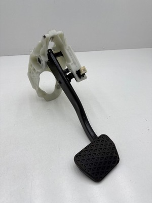 Bmw 1 f20 f21 2018 педаль гальма 175445 фото №1