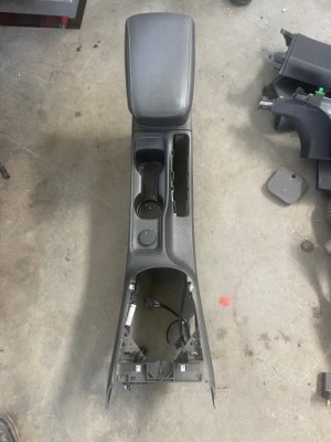 Opel astra v k туннель подлокотник фото №1