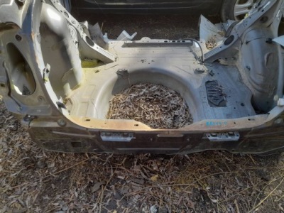 Ремень пол стена поддон задний  toyota prius 2 xw20 04-08 фото №1