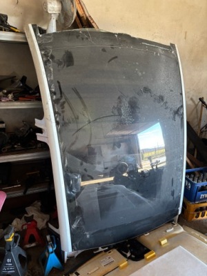 Tesla y 2023 крыша фото №1