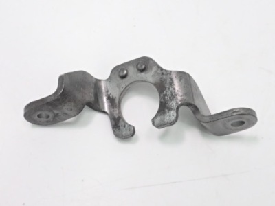 Кронштейн підшипник випускний 4l0713281b audi q7 4l фото №1