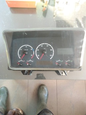 Scania r счетчик приборы фото №1