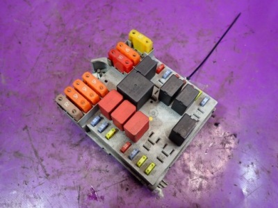 Alfa romeo 159 05-11 коробка предохранителей 50504455 фото №1