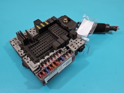 Коробка предохранителей volvo s60 i 8676286 фото №1