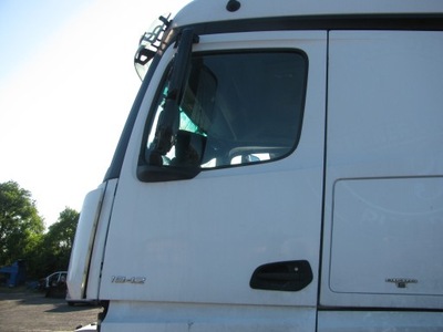 Mercedes actros mp4 двері ліва повний фото №1