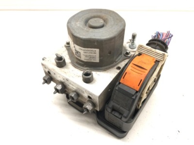 Насос abs peugeot 308 ii 13-21 9816073680 фото №1
