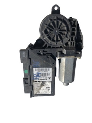 Моторчик стекло правый перед a4 b6 фото №1