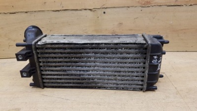 Інтеркулер радіатор peugeot partner 1.6 ehdi фото №1