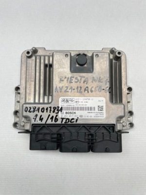 Ecu ford fiesta 1.4 0281017831 av2112a650-gc фото №1
