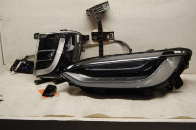 Tesla model x лампа ліва full led 103431800b фото №1