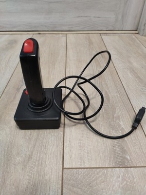 Joystick AMIGA ATARI COMMODORE ! [3]