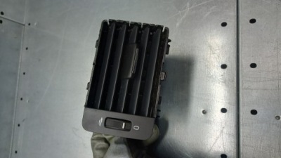 Решітка обдув ліва volvo v70 30755183 фото №1