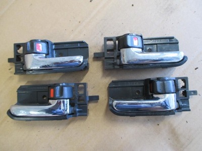 Toyota corolla verso 01-04 ручка внутренняя хром фото №1