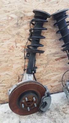 Jaguar e-pace 2,0d амортизатор поворотный кулак правая фото №1