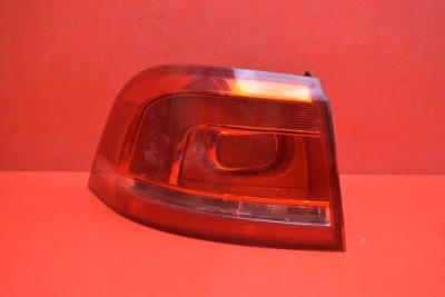 Лампа левая задняя задняя 3af945095a vw passat b7 kombi 10-15 фото №1