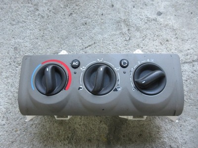 Renault thalia ii 2011 r. панель обдув фото №1