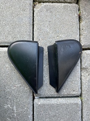 Накладка трикутник toyota iq фото №1