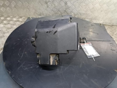 Tesla model s коробка предохранителей 1013272-00-e фото №1