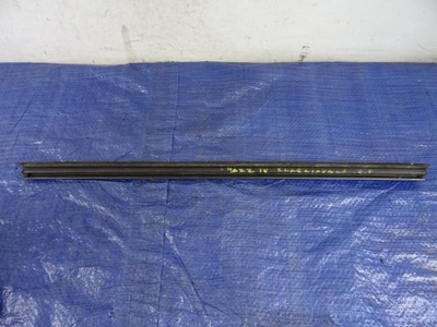 Молдинг уплотнитель дверь правая перед jazz iv 15r- фото №1