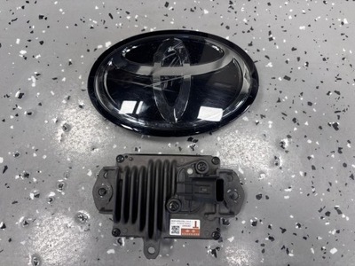 Toyota highlander 20-22 радар перед передний накладка 88210-02020 фото №1