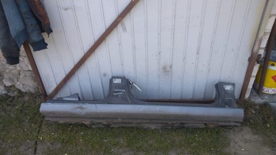 Touran i 1t 03-10 - поріг блок двигуна правий фото №1