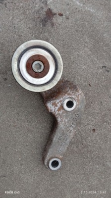 Натяжитель ремень ролик mercedes actros mp 4 a4722020440 фото №1