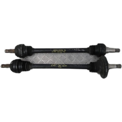 Приводной вал задний  mercedes cla w117 2017r фото №1