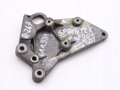 Mercedes sprinter 2.2 cdi кронштейн фильтра топлива 6112230541 фото №1