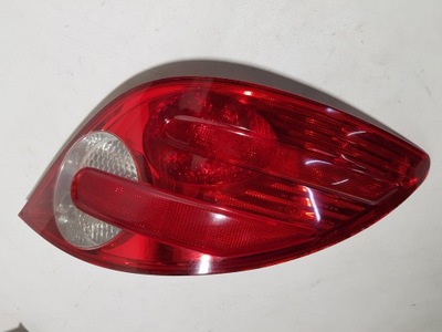 MERCEDES R-KLASA W251 FARO DERECHA PARTE TRASERA A2518200464  