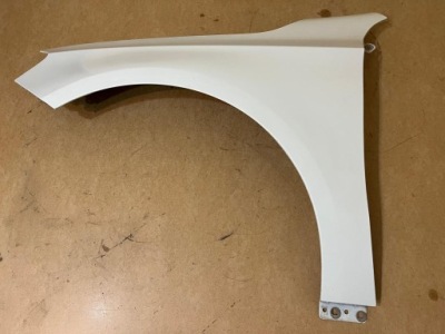 Mercedes a klasa w176 крила лівий перед 1768810101 фото №1